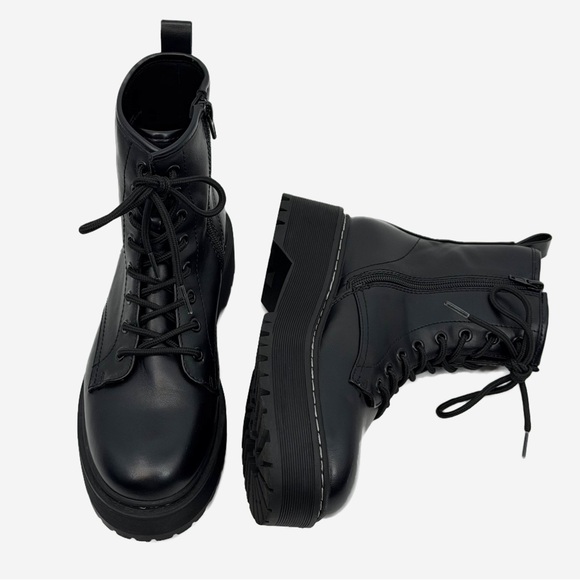 Universal Thread Shoes - Universal Thread Target Black Combat Boots Lug Sole Lace Up Zip Ankle Size 8